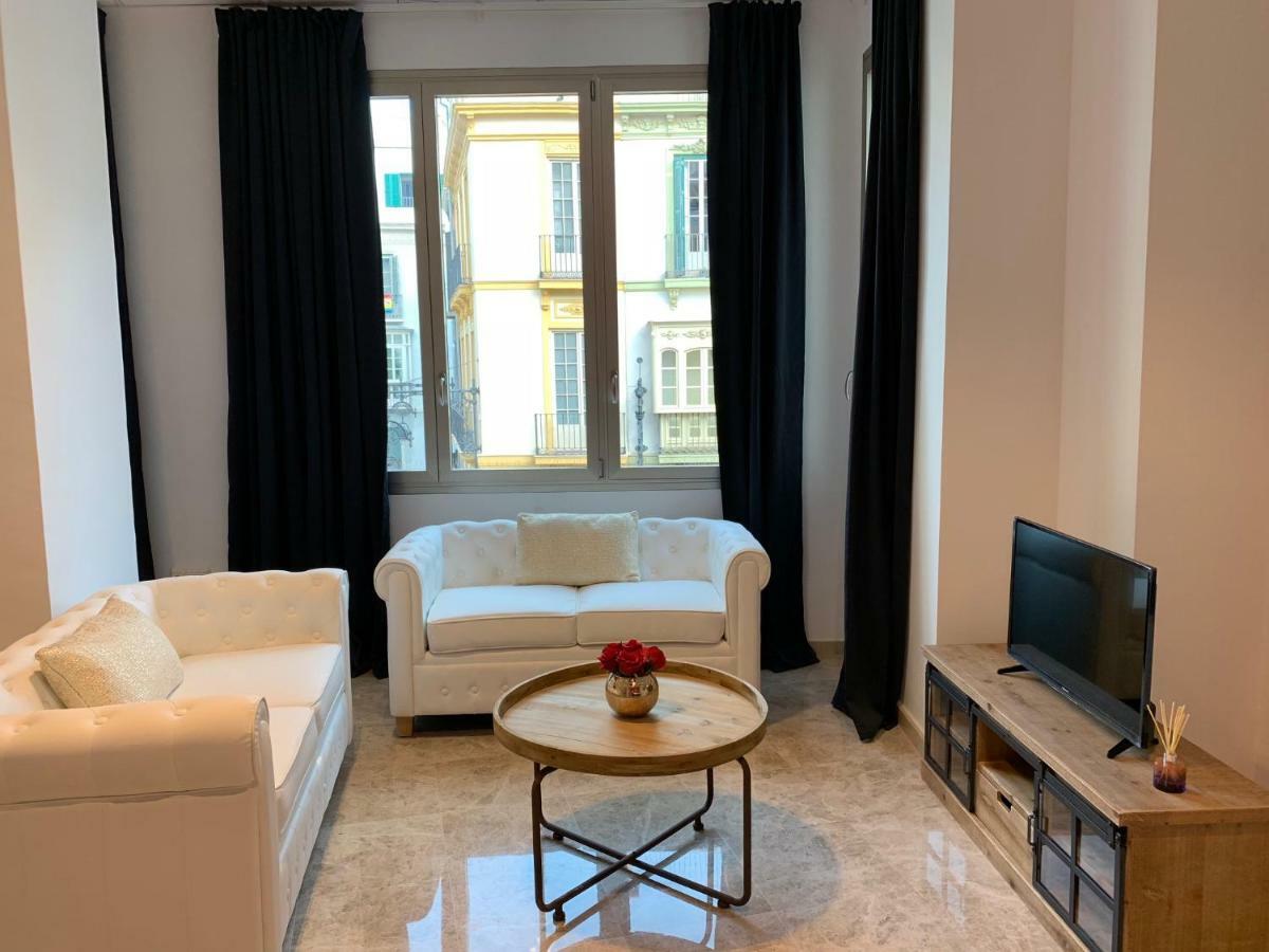 Apartamentos Arc Felix Saenz 2 2 มาลากา ภายนอก รูปภาพ